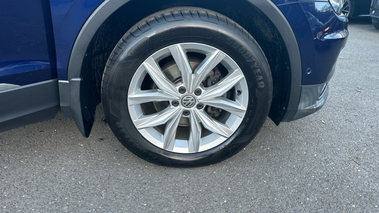 Volkswagen Tiguan 2.0 TDi 150 4Motion SE Nav 5dr DSG Diesel Estate